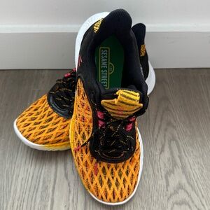 Limited Edition Sesame Street Steph Curry sneakers Size W7.5